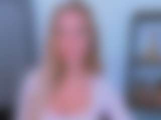 AulloraKiss's Live Sex Cam Show