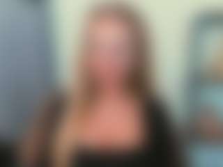 AulloraKiss's Live Sex Cam Show