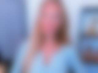Live cam show with AulloraKiss - Living Room on livesexfox.com