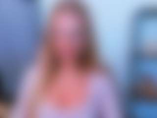 Live cam show with AulloraKiss - Femdom on AdultVida.com