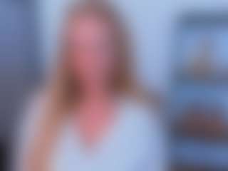AulloraKiss's Live Sex Cam Show
