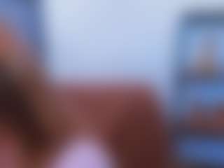 AulloraKiss's Live Sex Cam Show