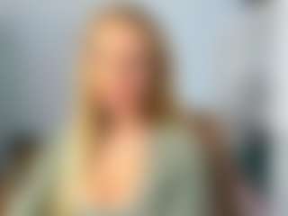 AulloraKiss's Live Sex Cam Show
