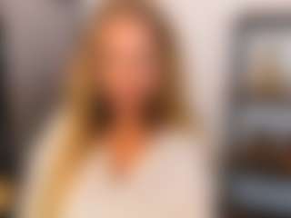 AulloraKiss's Live Sex Cam Show
