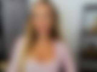 AulloraKiss's Live Sex Cam Show