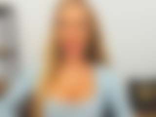 AulloraKiss's Live Sex Cam Show