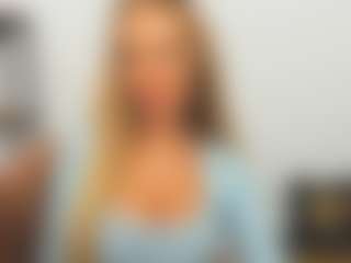 AulloraKiss's Live Sex Cam Show