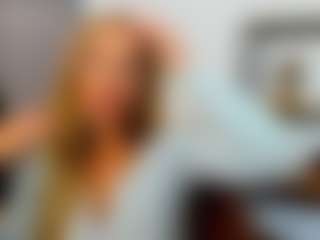 AulloraKiss's Live Sex Cam Show