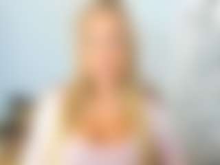 AulloraKiss's Live Sex Cam Show