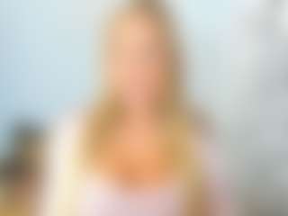 AulloraKiss's Live Sex Cam Show