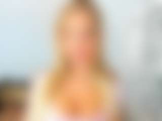 Live cam show with AulloraKiss - Living Room on TeamSkeetLive