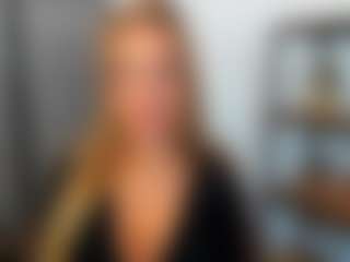 AulloraKiss's Live Sex Cam Show