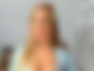 AulloraKiss's Live Sex Cam Show