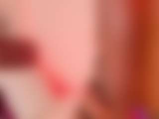 Live cam show with Cinshar - Ebony Teen (18+) on StripNow