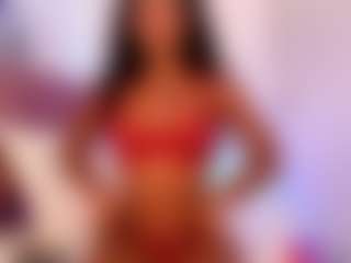Live cam show with Cinshar - Ebony Shaved Pussy on Camsoda