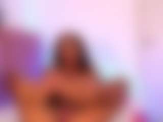 Live-Cam-Show mit Cinshar - Bikini auf Camsoda