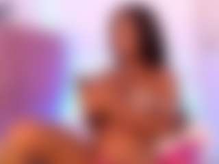 Live cam show with Cinshar - Petite on Gym Cam Girls