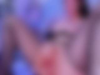 Live cam show with S i m o n e - Lovense on PervPlay.com