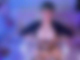 Live cam show with S i m o n e - Curvy on Soda Cam