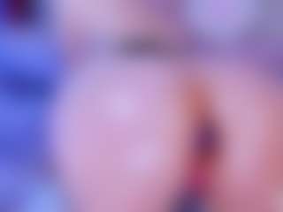 Live cam show with S i m o n e - Orgasm on boobsie.com