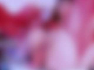 Live cam show with S i m o n e - Squirt Toys on Camming Site