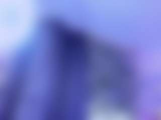 Spettacolo in cam dal vivo con S i m o n e - Spank su Camsoda