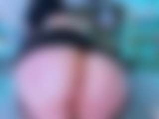 S i m o n e's Live Sex Cam Show