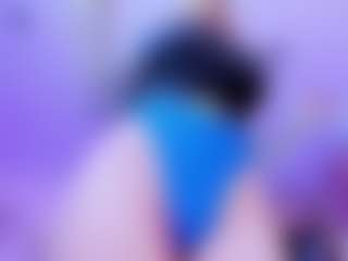 Live cam show with S i m o n e - Public Toys on Dare Cams