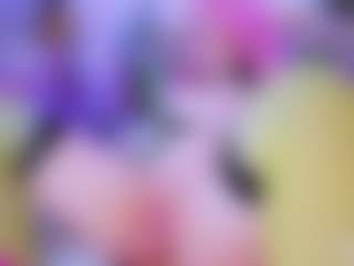 Live cam show with S i m o n e - Cum on AdultVida.com