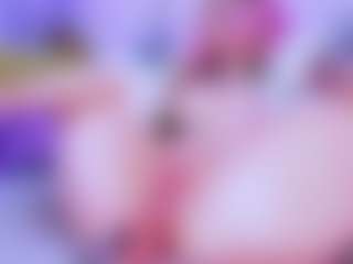 Live cam show with S i m o n e - Cum Curvy on AdultVida.com