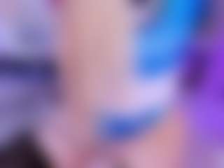 Live cam show with S i m o n e - BBW on Camsoda