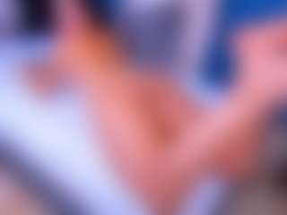 Live cam show with susan-jane - Oil on Camsoda