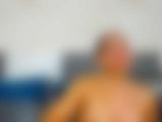 Live cam show with susan-jane - Athletic Public on Soda Cam