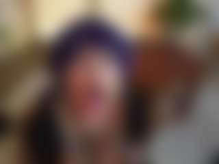 Live cam show with Scarlett - Ride Torso on eurowanks.com