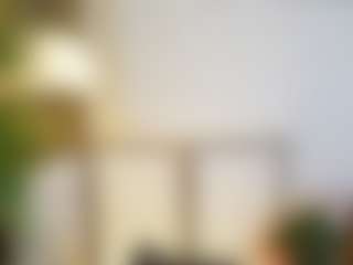 Live cam show with Scarlett - Petite on CamSodaAdn