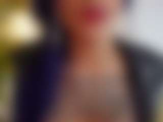 Live cam show with Scarlett - Dildo Or Vibrator on friskycurves.com