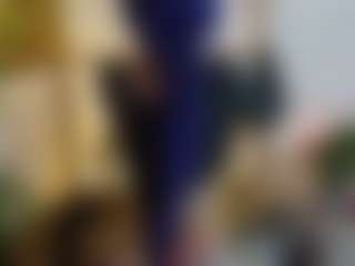 Live cam show with Scarlett - Spank on fuklive.com