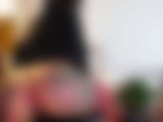 Live cam show with Scarlett - Drinking on sexylive.show