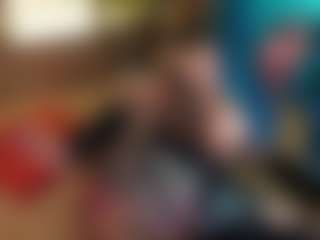Live cam show with Sara - Facial Piercings on madthumbs