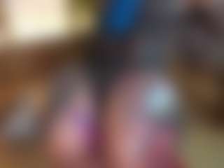 Live cam show with Sara - Fingers on Streamer API