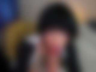 Live cam show with Sara - Amateur on SquirtSoMuch