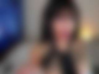 Live-camshow met Sara - Latina Petite op Camsoda | colombia