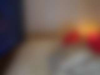 Live cam show with Sara - Latina Petite on liverealitysex.com | colombia