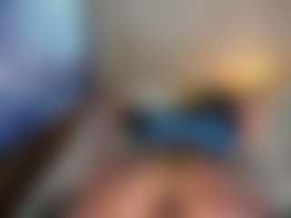 Live cam show with Sara - Bedroom Toys on Hubzter Live