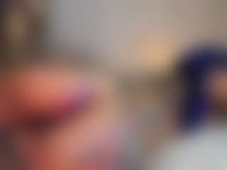 Live cam show with Sara - Bikini on Dare Cams