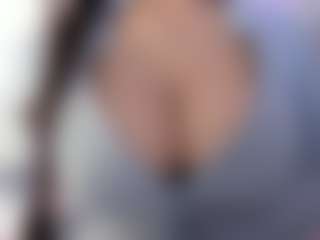 akura011's Live Sex Cam Show