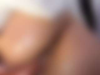 akura011's Live Sex Cam Show