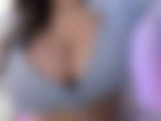 akura011's Live Sex Cam Show