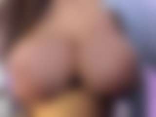 akura011's Live Sex Cam Show