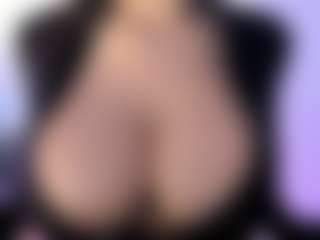 akura011's Live Sex Cam Show